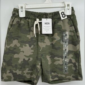 NWT Cotton On Kids camo shorts. Size 8